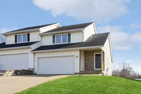 1349 Ozark Rdg, Coralville, IA 52241