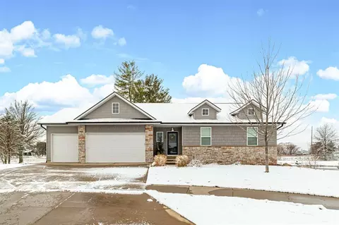 1025 Olive Ct, North Liberty, IA 52317