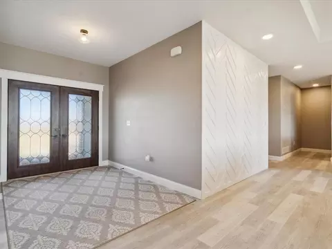 Entry Way - 3975 Hendricks Ln, Solon, IA 52333 photo 1 of 1