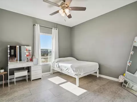 Bedroom - 3975 Hendricks Ln, Solon, IA 52333 photo 5 of 7