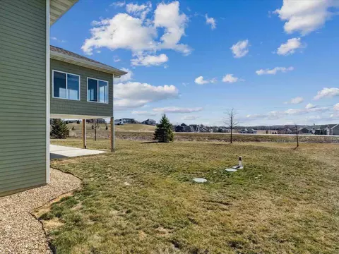 Exterior - 3975 Hendricks Ln, Solon, IA 52333 photo 4 of 4