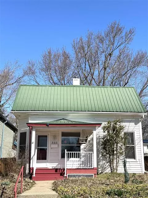 922 E Davenport St, Iowa City, IA 52245