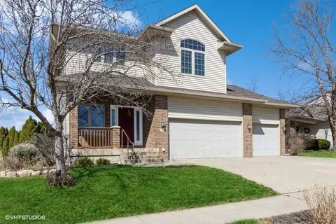 51 Ashford Pl, Iowa City, IA 52245
