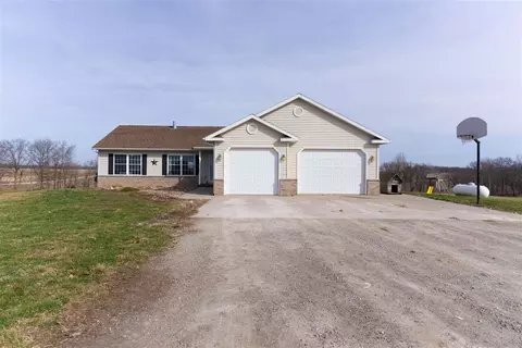 30248 190th Ave, Hedrick, IA 52563