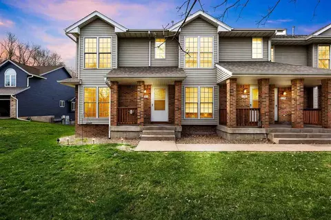 722 Westside Dr, Iowa City, IA 52246