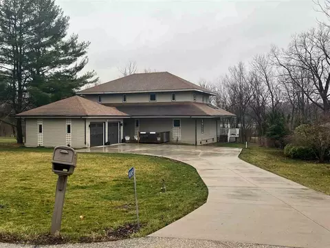 4045 Crest View Rd NE, Solon, IA 52333