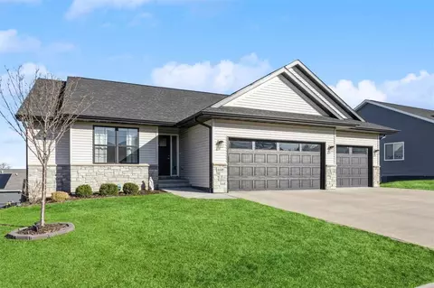 4448 Luke Dr, Iowa City, IA 52246