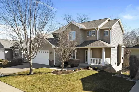 1052 Ryan Ct, Iowa City, IA 52246