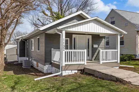 1132 18th Ave SW, Cedar Rapids, IA 52404