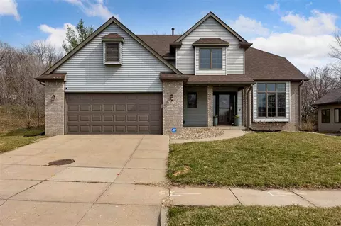 1024 Weeber St, Iowa City, IA 52246