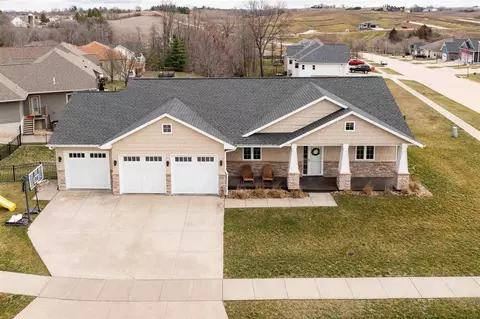 Exterior - 1900 Meadow Pl, Ely, IA 52227 photo 9 of 10
