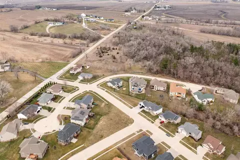 View/Area - 1900 Meadow Pl, Ely, IA 52227 photo 6 of 7