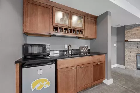 Kitchen - 1900 Meadow Pl, Ely, IA 52227 photo 8 of 8