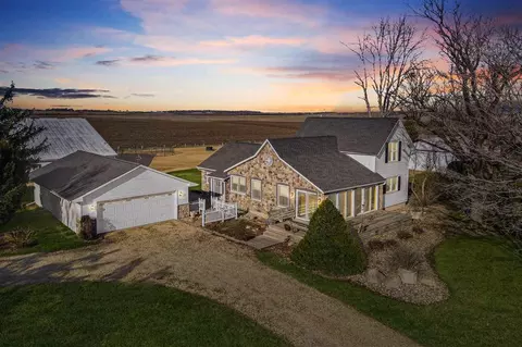 17672 35th St, Mechanicsville, IA 52306