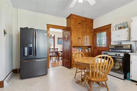 548 E 4th St, Tipton, IA 52772 photo 11