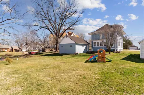 548 E 4th St, Tipton, IA 52772 photo 25