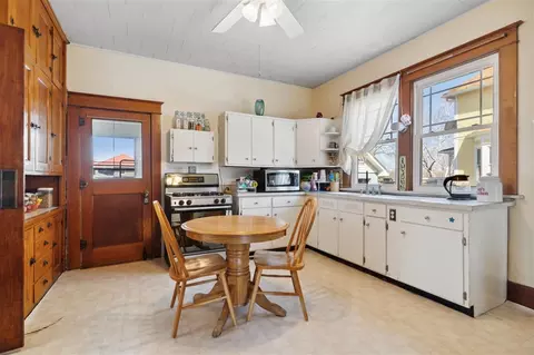 548 E 4th St, Tipton, IA 52772 photo 10