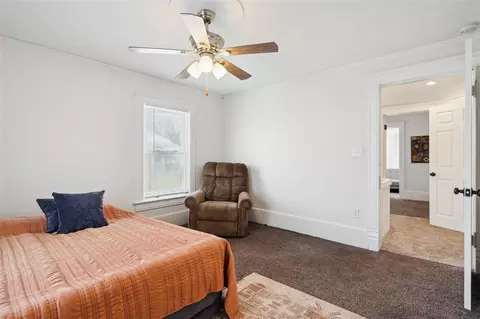 1748 C Ave NE, Cedar Rapids, IA 52402 photo 18