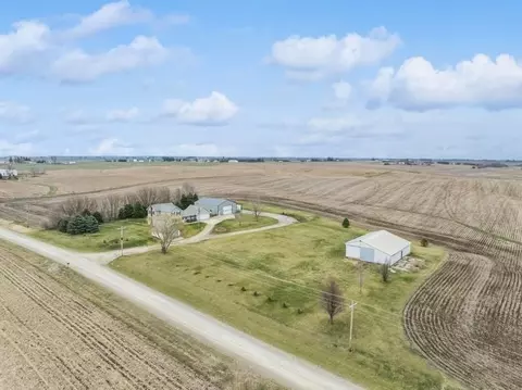 2314 T Ave, Williamsburg, IA 52361