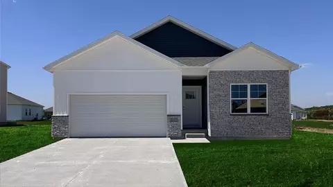 3322 Dreusicke Dr, Coralville, IA 52241