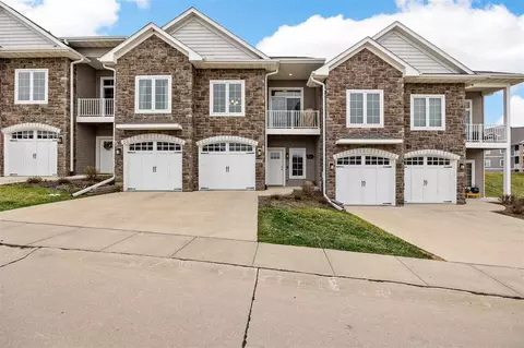 2867 Blue Sage Dr, Coralville, IA 52241