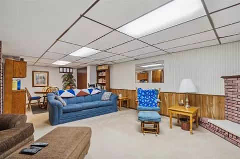 3217 Eastern Ave NE, Cedar Rapids, IA 52402 photo 18