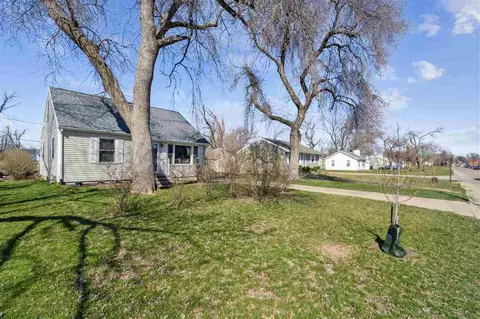 3217 Eastern Ave NE, Cedar Rapids, IA 52402 photo 3