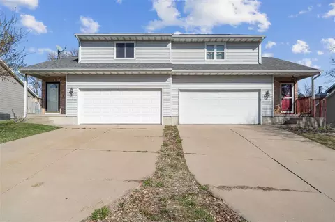 879 Boston Way, Coralville, IA 52241