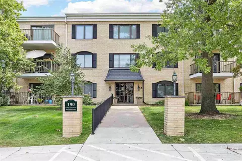 190 SE Cottage Grove Ave SE, Cedar Rapids, IA 52403