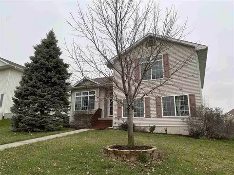 3736 E Court St, Iowa City, IA 52245