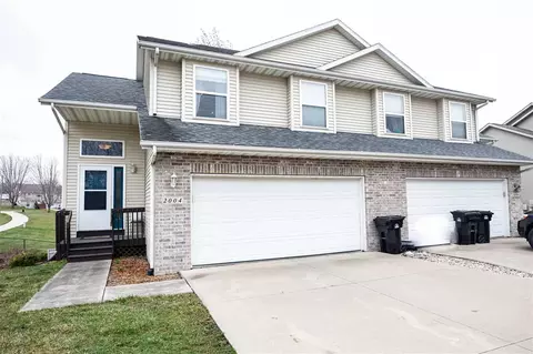 2004 Northland Cir, Coralville, IA 52241
