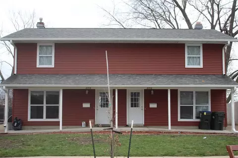 2715 Wayne Ave, Iowa City, IA 52240