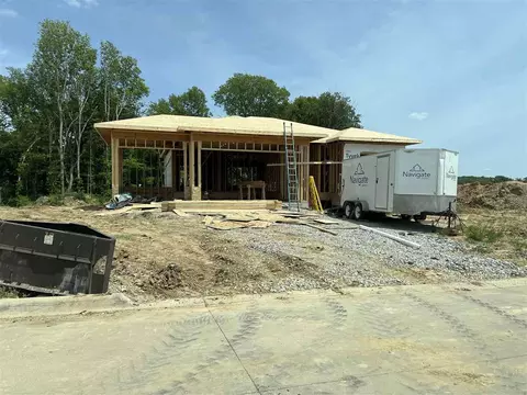 4704 Preston Ln, Iowa City, IA 52246