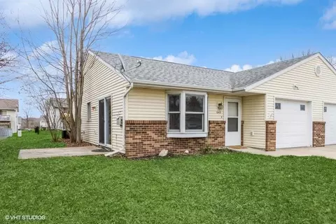 642 Molly Dr, North Liberty, IA 52317