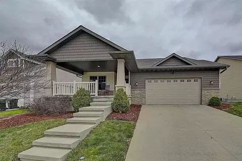 1859 Chelsea Ct, Iowa City, IA 52240
