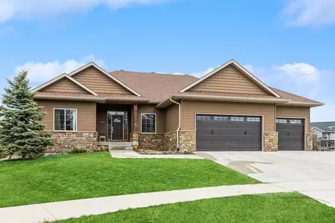 1015 Olive Ct, North Liberty, IA 52317