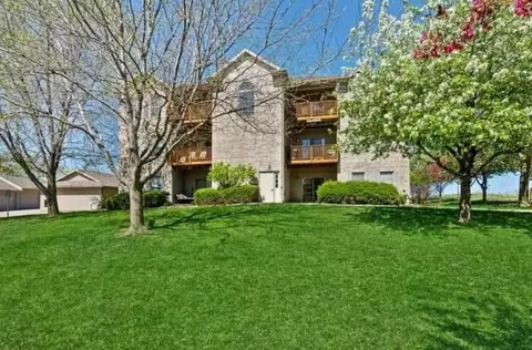 2892 Coral Ct #201, Coralville, IA 52241