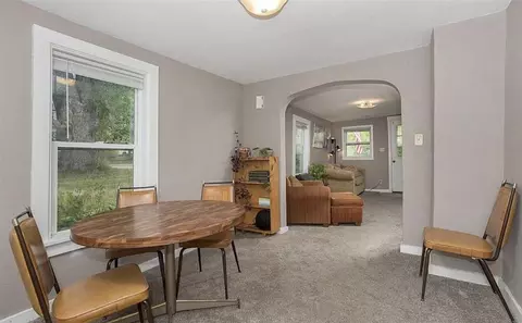 1103 4th Ave, Iowa City, IA 52240