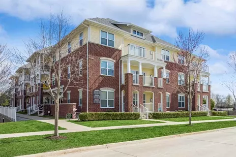 1162 Swisher St, Iowa City, IA 52245