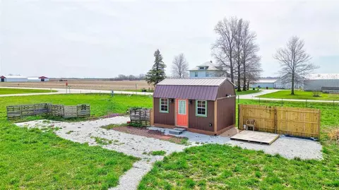 1620 335th St, Brighton, IA 52540