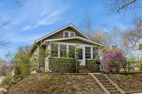 1211 Sheridan Ave, Iowa City, IA 52240