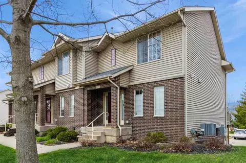 231 Camden Rd, Iowa City, IA 52245