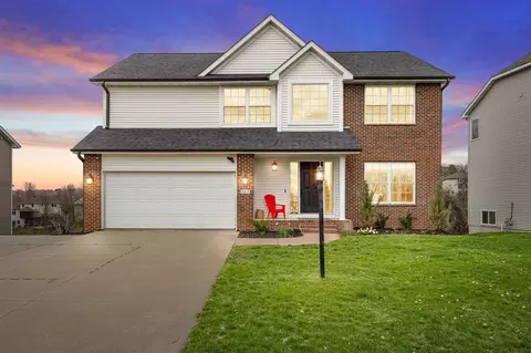 565 Lincolnshire Pl, Coralville, IA 52241
