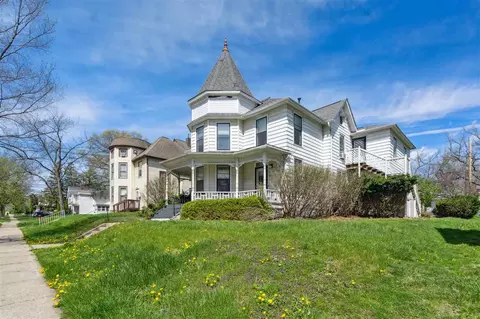 314 Church St, Iowa City, IA 52245