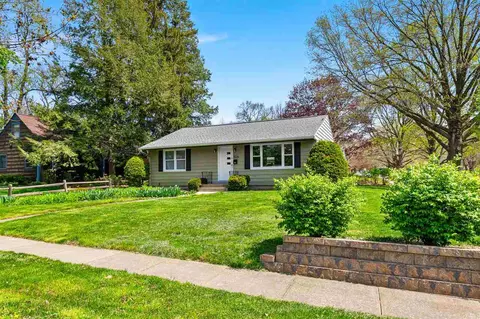 1026 Keokuk St, Iowa City, IA 52240