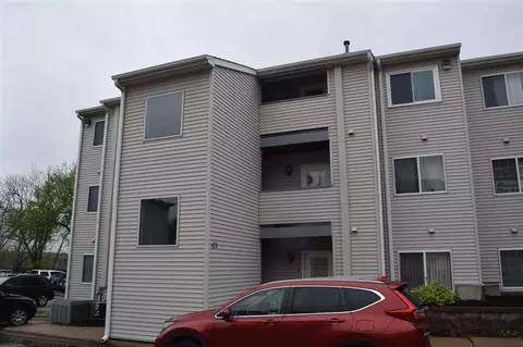 425 6th Ave, Coralville, IA 52241