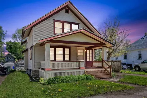1720 SE 6th Ave, Cedar Rapids, IA 52403