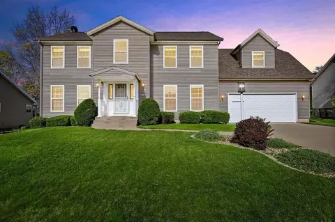 7415 Beckett Dr NE, Cedar Rapids, IA 52402