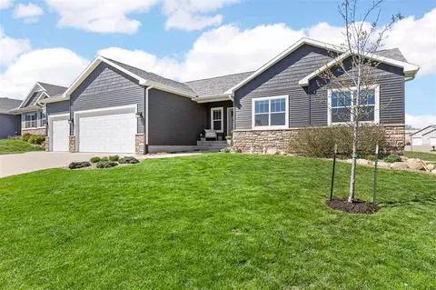 520 Grant Ave Cir, Lisbon, IA 52253