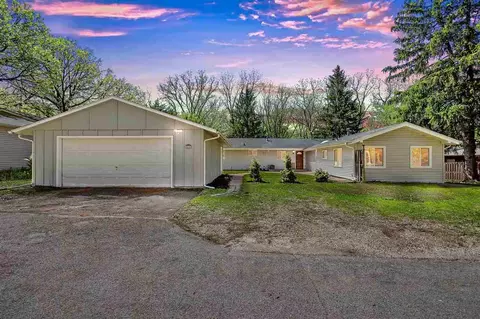 624 Whiting Ave, Iowa City, IA 52245